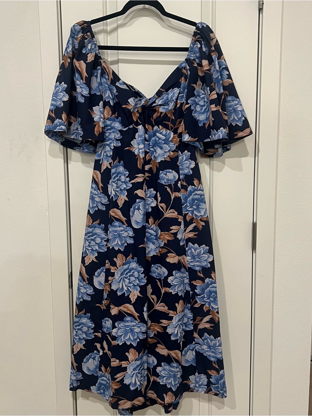 Abercrombie & Fitch Navy Blue Floral Midi Dress - Picture 3 of 10